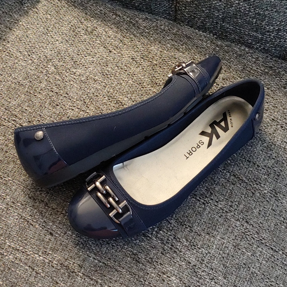 Anne Klein Flats 9M